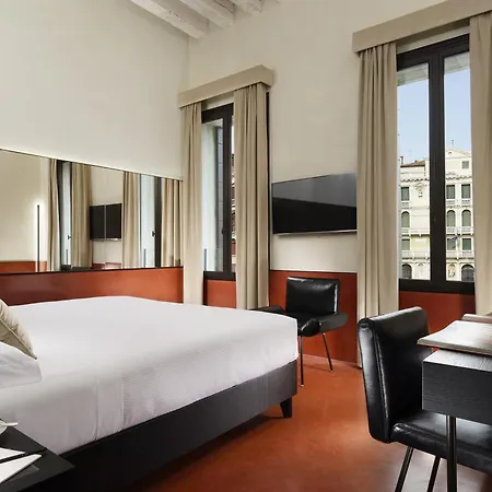 Hotel L'orologio - Wtb 4*