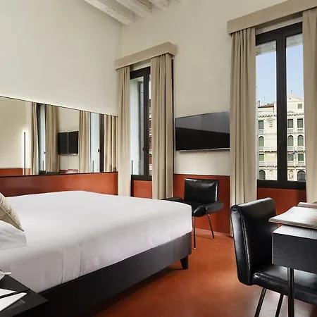 Hotel L'orologio - Wtb 4*