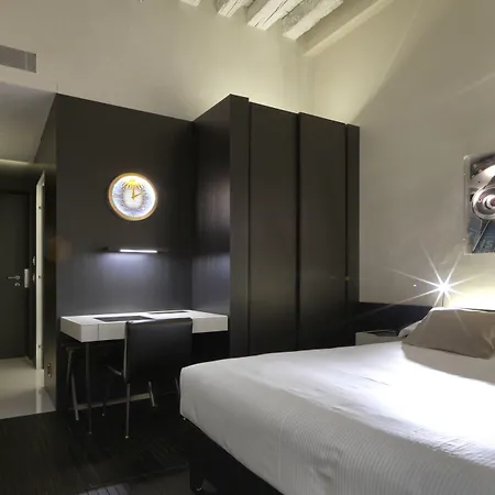 L'orologio - Wtb Hotel Veneza